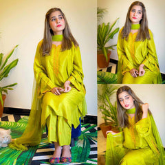 Tomato Pocket Style Thread Embroidery 2-Pcs Stiched Suit. Tomato Pocket Style Thread Embroidery 2-Pcs Stiched Suit.