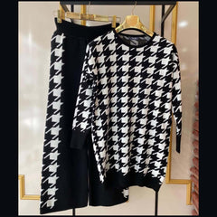 Arrow Printed Long Premium Quality Winter 2-Pcs Tracksuit For Her. WWTS-21